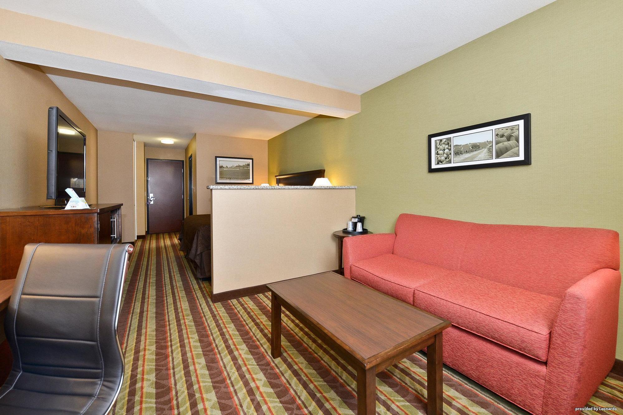 Best Western Wilsonville Inn & Suites Buitenkant foto