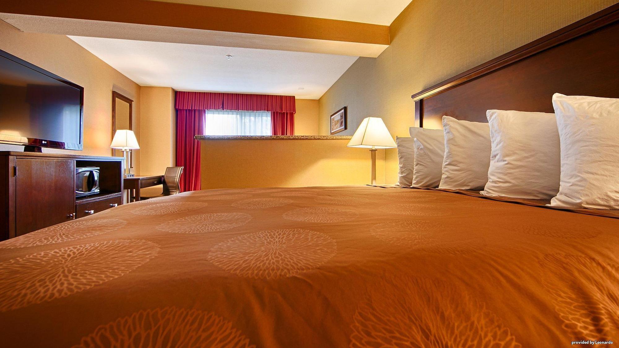 Best Western Wilsonville Inn & Suites Buitenkant foto