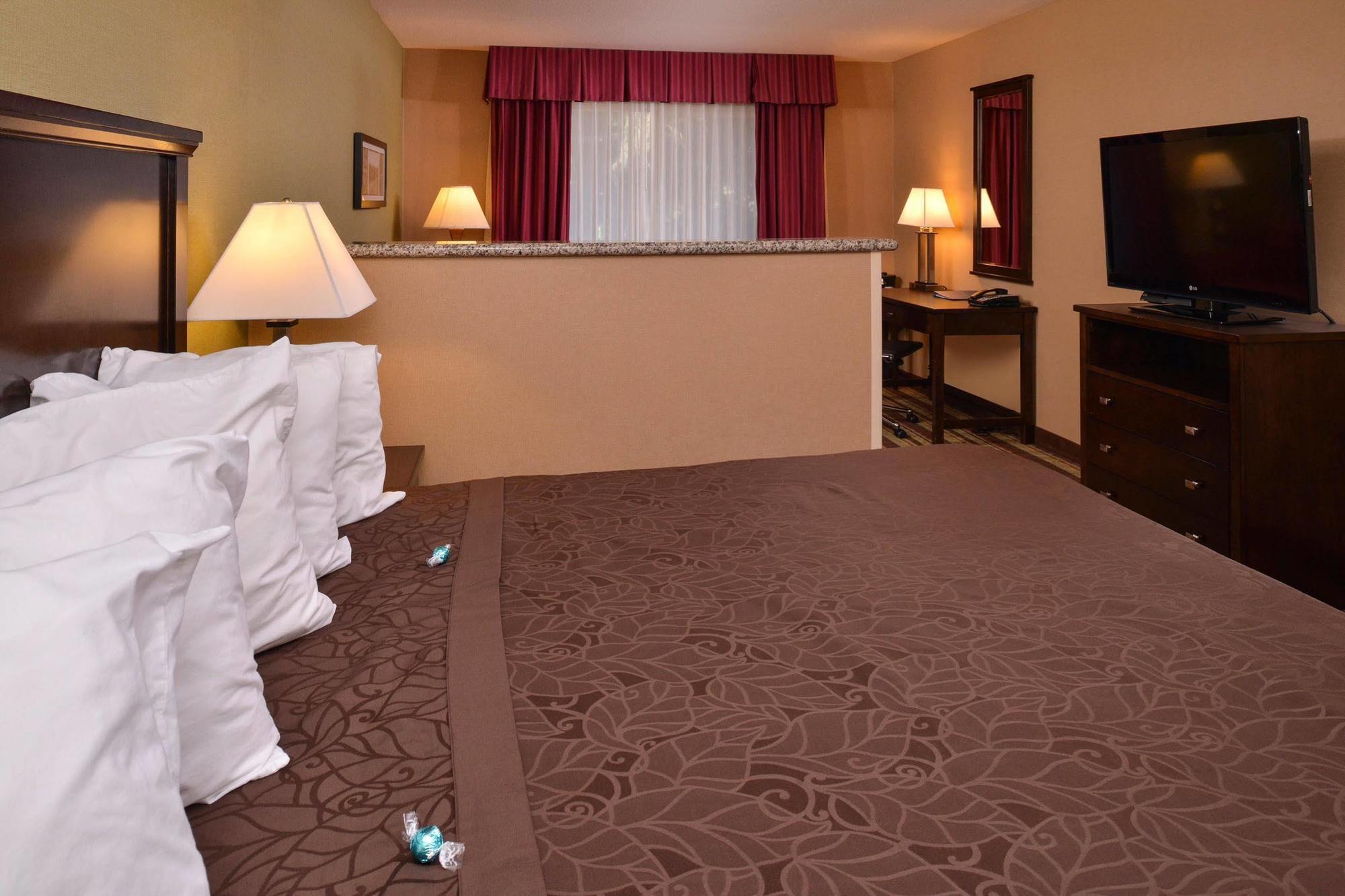 Best Western Wilsonville Inn & Suites Buitenkant foto