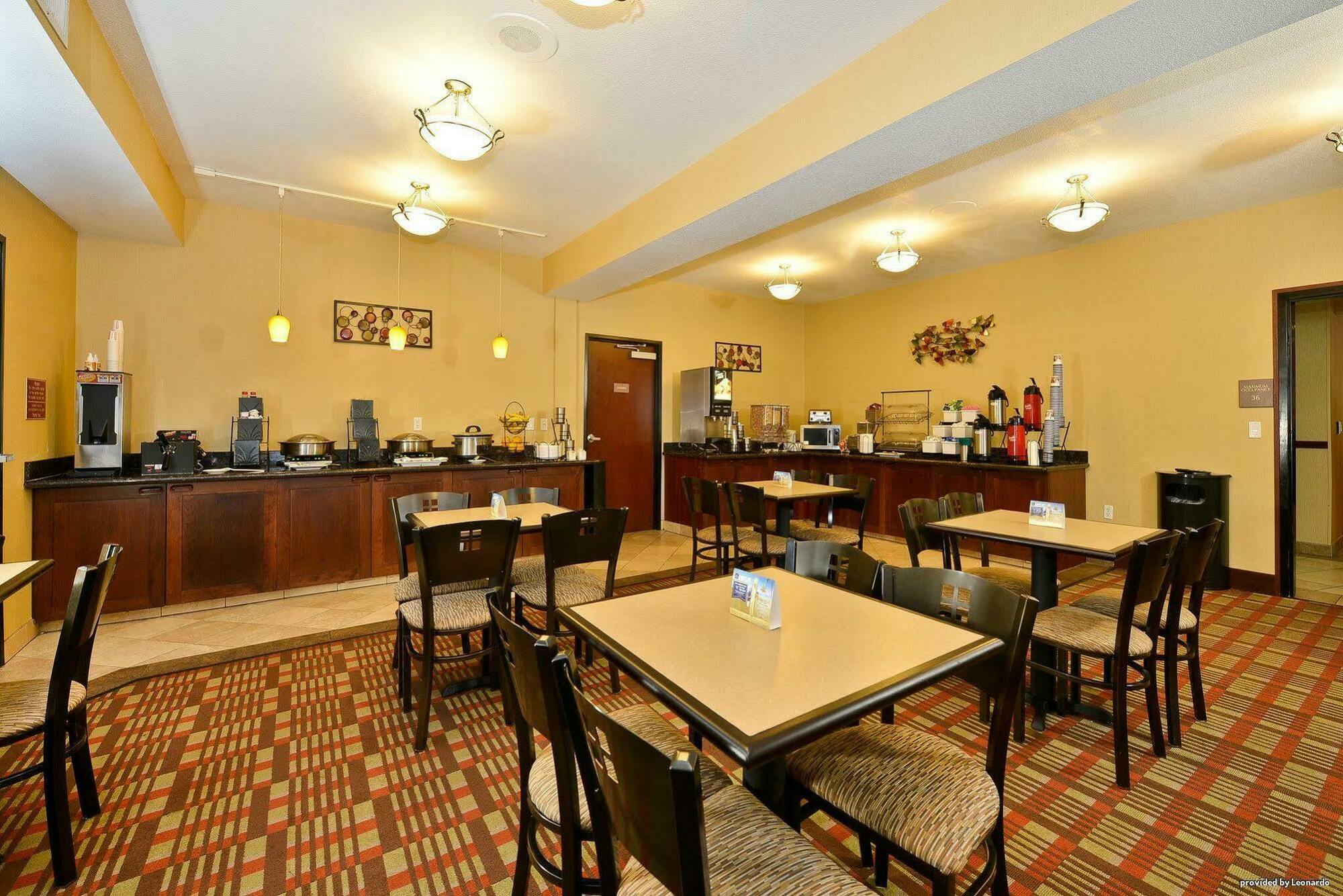 Best Western Wilsonville Inn & Suites Buitenkant foto